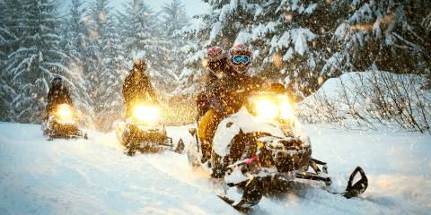 Snowmobile in Truckee - Winter Actvities