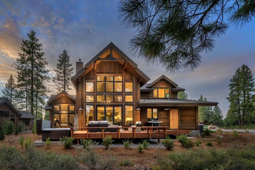 beautiful log home in lake tahoe